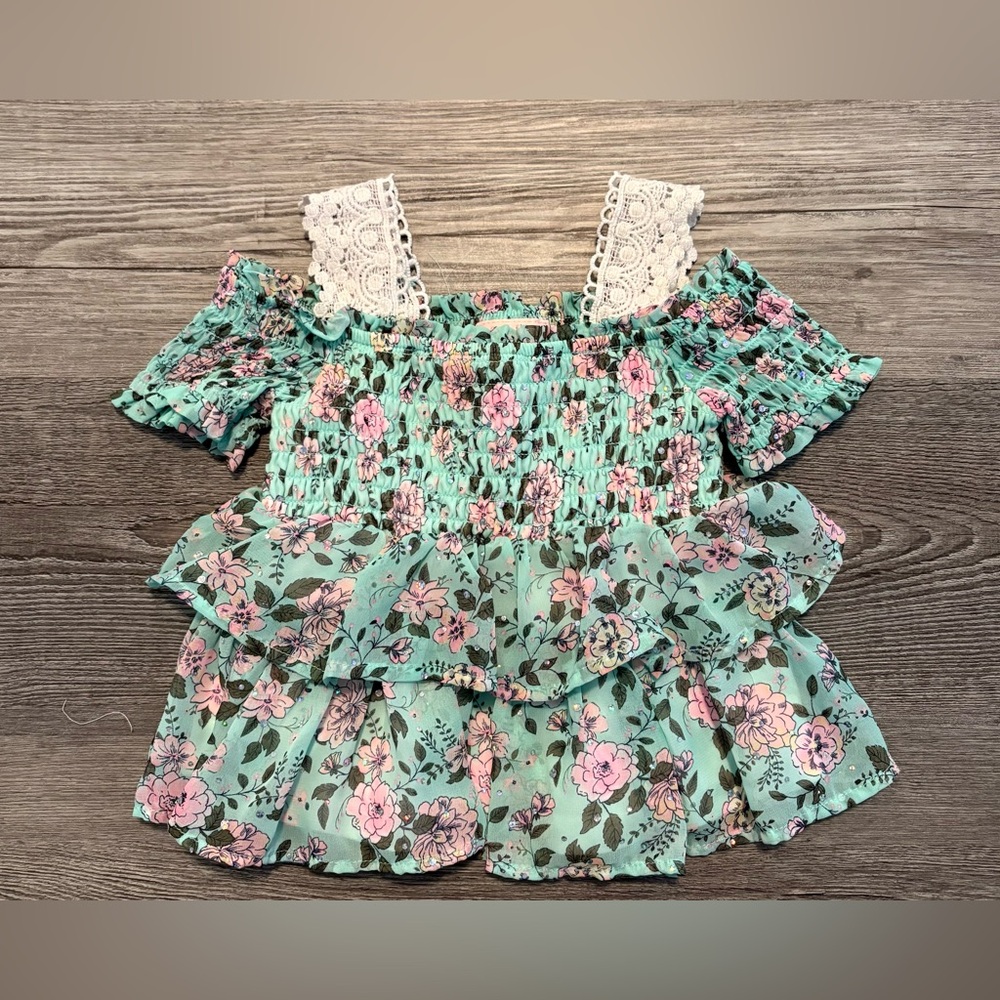 Little Lass Mint Floral Smocked Top or Dress. 
Girls 24 months